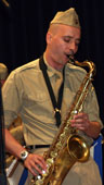 Dominique Gatto Saxophone ténor du groupe de swing