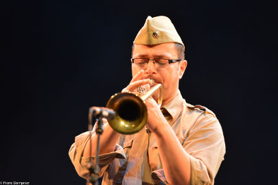 uniforme militaire d'époque orchestre de jazz
