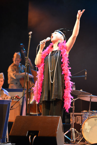 Photo chanteuse du big band