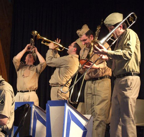 photo des cuivres du big band trompettes et trombones