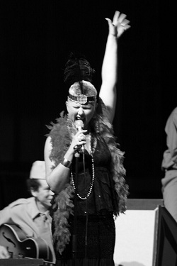 Valerie Graschaire Chanteuse Swing